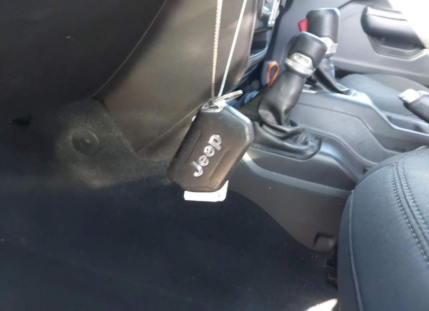 Photo 11 of 2019 Jeep Wrangler UNLIMITED SPORT S 4X4 (VIN 1C4HJXDG7KW638973)