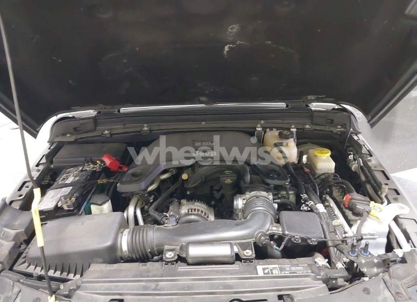 Photo 10 of 2020 Jeep Wrangler UNLIMITED SPORT S 4X4 (VIN 1C4HJXDG7LW167909)