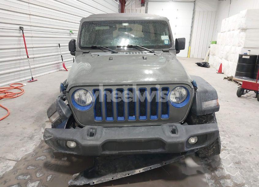 Photo 12 of 2020 Jeep Wrangler UNLIMITED SPORT S 4X4 (VIN 1C4HJXDG7LW167909)