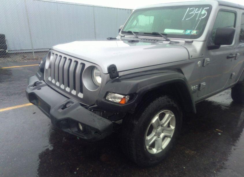 Photo 6 of 2020 Jeep Wrangler UNLIMITED SPORT S 4X4 (VIN 1C4HJXDG7LW200634)