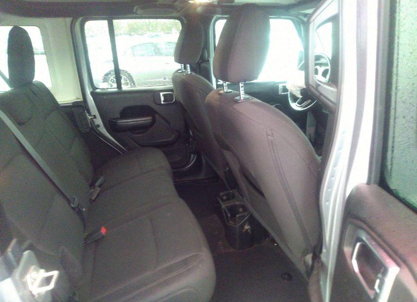 Photo 8 of 2020 Jeep Wrangler UNLIMITED SPORT S 4X4 (VIN 1C4HJXDG7LW200634)