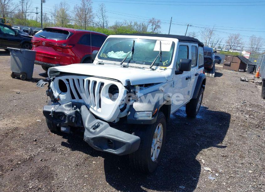 Photo 2 of 2020 Jeep Wrangler UNLIMITED SPORT S 4X4 (VIN 1C4HJXDG7LW212475)