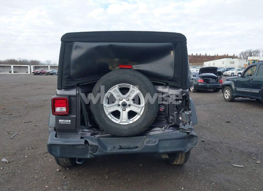 Photo 16 of 2020 Jeep Wrangler UNLIMITED SPORT S 4X4 (VIN 1C4HJXDG7LW229907)