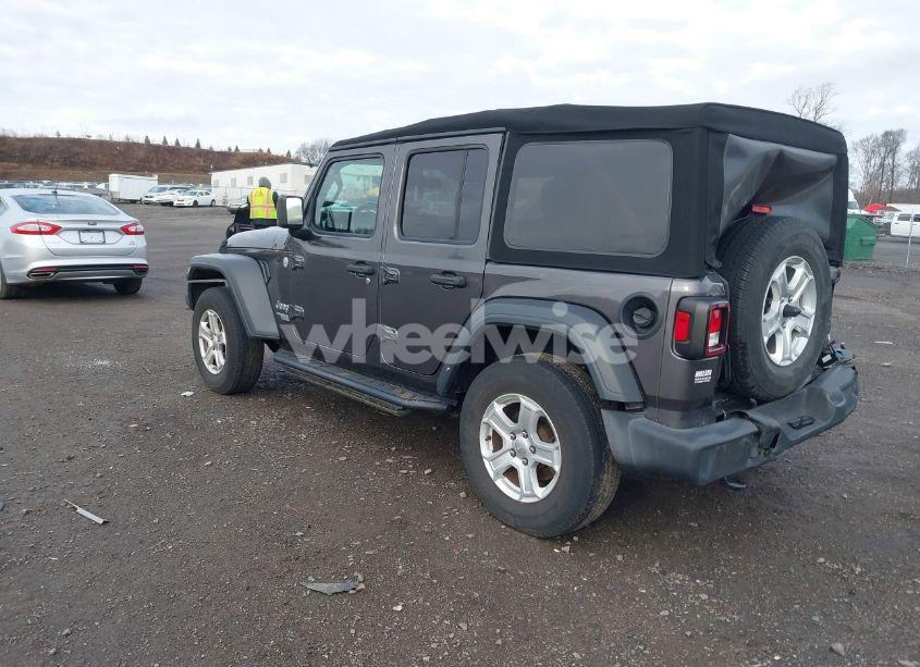 Photo 3 of 2020 Jeep Wrangler UNLIMITED SPORT S 4X4 (VIN 1C4HJXDG7LW229907)