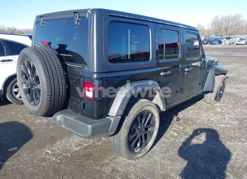 Photo 4 of 2022 Jeep Wrangler UNLIMITED SPORT S 4X4 (VIN 1C4HJXDG7NW165063)