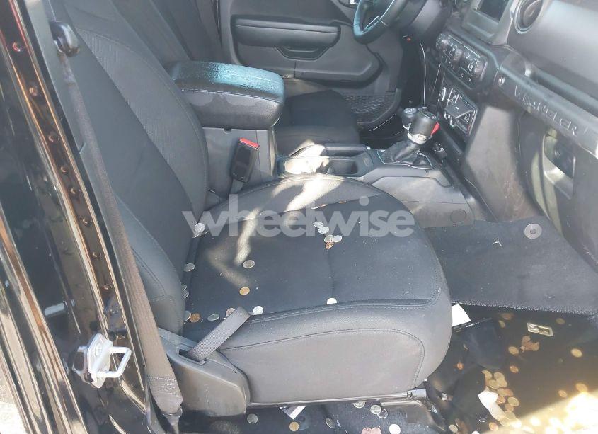 Photo 5 of 2022 Jeep Wrangler UNLIMITED SPORT S 4X4 (VIN 1C4HJXDG7NW165063)