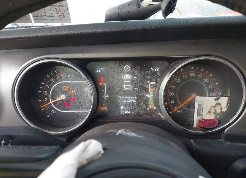 Photo 7 of 2019 Jeep Wrangler UNLIMITED SPORT S 4X4 (VIN 1C4HJXDG8KW568514)