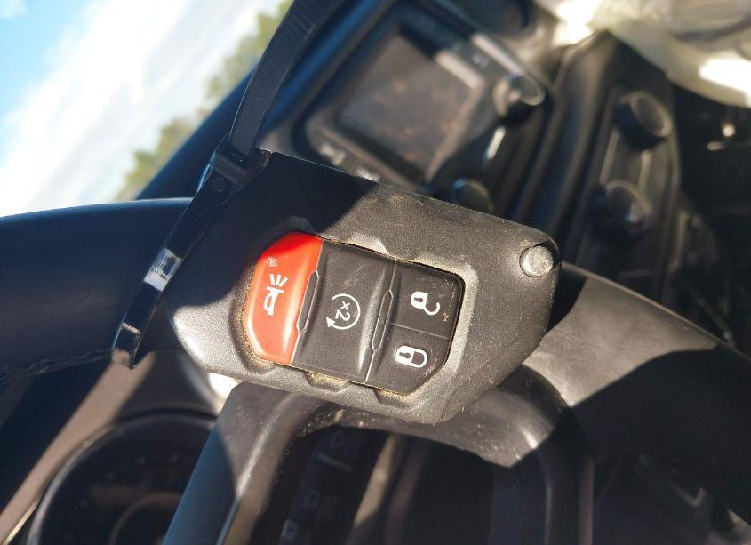 Photo 11 of 2019 Jeep Wrangler UNLIMITED SPORT S 4X4 (VIN 1C4HJXDG8KW597379)