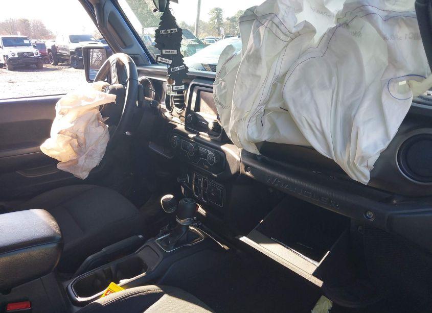 Photo 5 of 2019 Jeep Wrangler UNLIMITED SPORT S 4X4 (VIN 1C4HJXDG8KW597379)