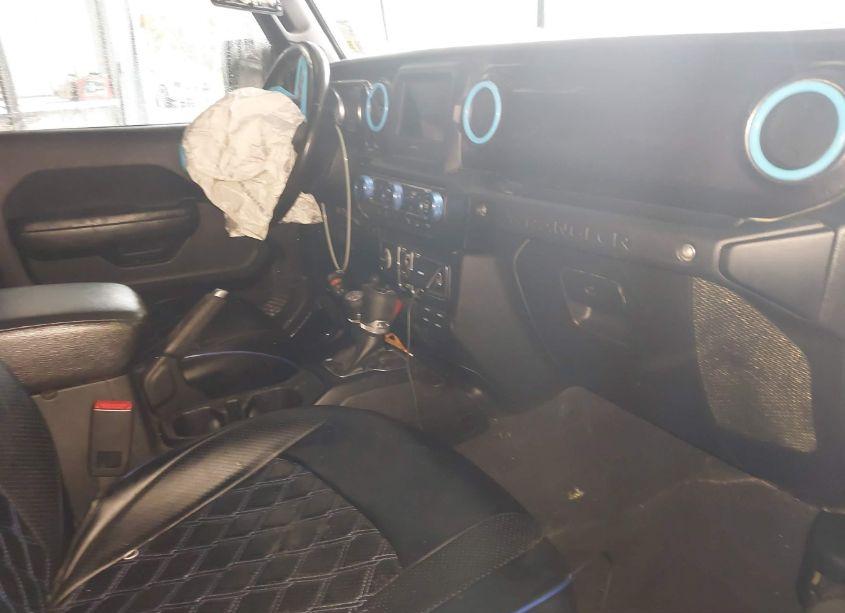 Photo 5 of 2019 Jeep Wrangler UNLIMITED SPORT ALTITUDE 4X4 (VIN 1C4HJXDG8KW612365)