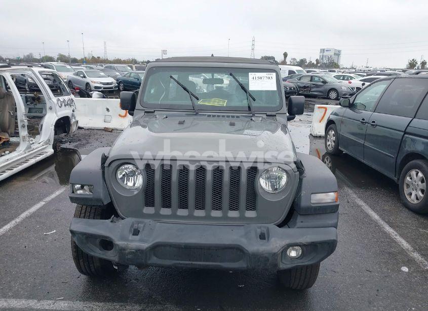 Photo 12 of 2022 Jeep Wrangler UNLIMITED SPORT 4X4 (VIN 1C4HJXDG8NW126143)