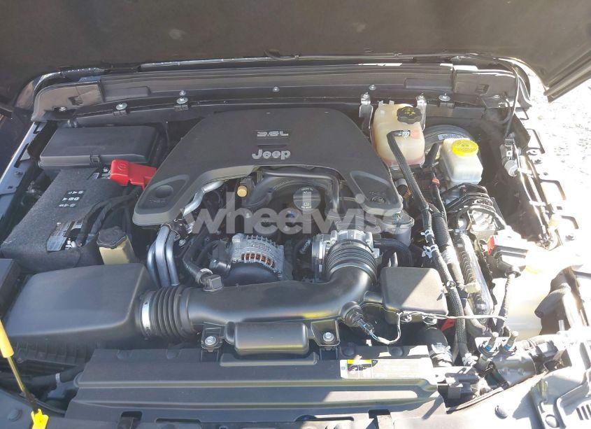 Photo 10 of 2018 Jeep Wrangler UNLIMITED SPORT 4X4 (VIN 1C4HJXDG9JW159307)