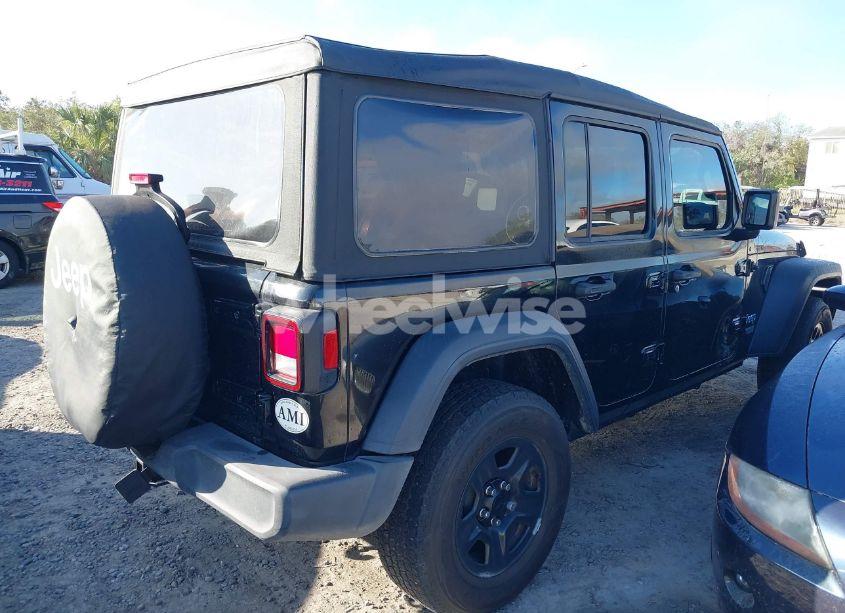 Photo 4 of 2018 Jeep Wrangler UNLIMITED SPORT 4X4 (VIN 1C4HJXDG9JW159307)