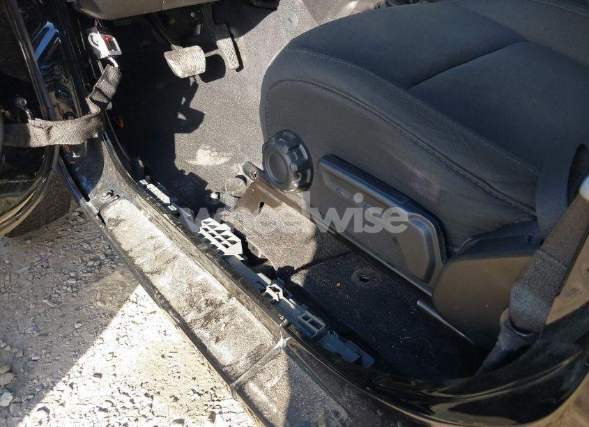 Photo 6 of 2018 Jeep Wrangler UNLIMITED SPORT 4X4 (VIN 1C4HJXDG9JW159307)