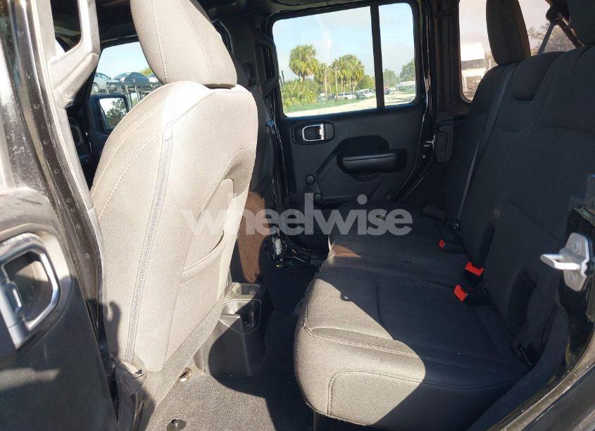 Photo 8 of 2018 Jeep Wrangler UNLIMITED SPORT 4X4 (VIN 1C4HJXDG9JW159307)