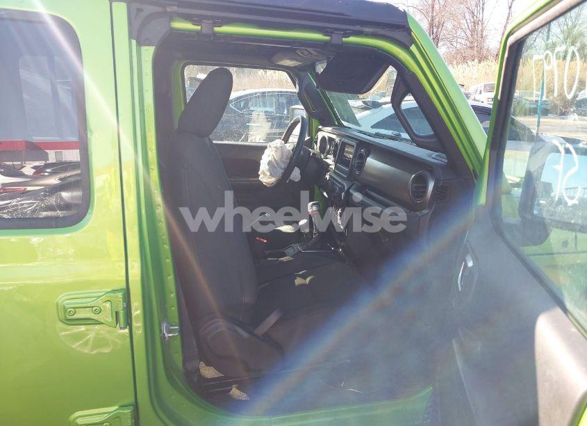 Photo 5 of 2018 Jeep Wrangler UNLIMITED SPORT S 4X4 (VIN 1C4HJXDG9JW299115)