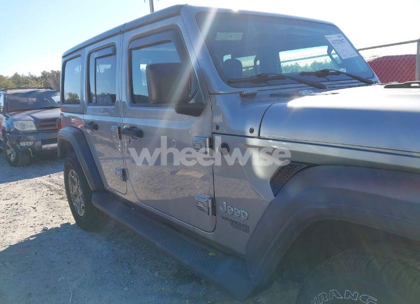 Photo 6 of 2019 Jeep Wrangler UNLIMITED SPORT S 4X4 (VIN 1C4HJXDG9KW528815)
