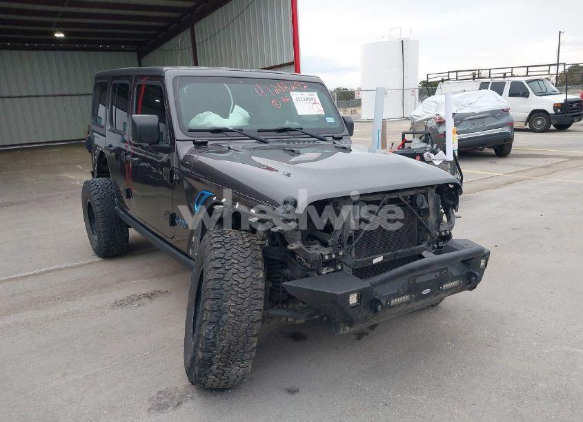 2019 Jeep Wrangler UNLIMITED SPORT S 4X4 (VIN 1C4HJXDG9KW558672) main photo