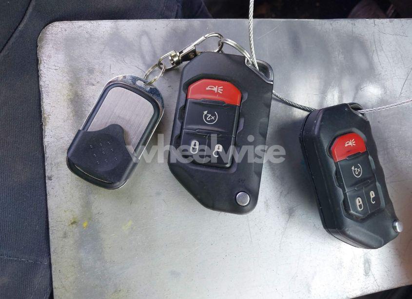 Photo 11 of 2018 Jeep Wrangler UNLIMITED SPORT S 4X4 (VIN 1C4HJXDGXJW146873)