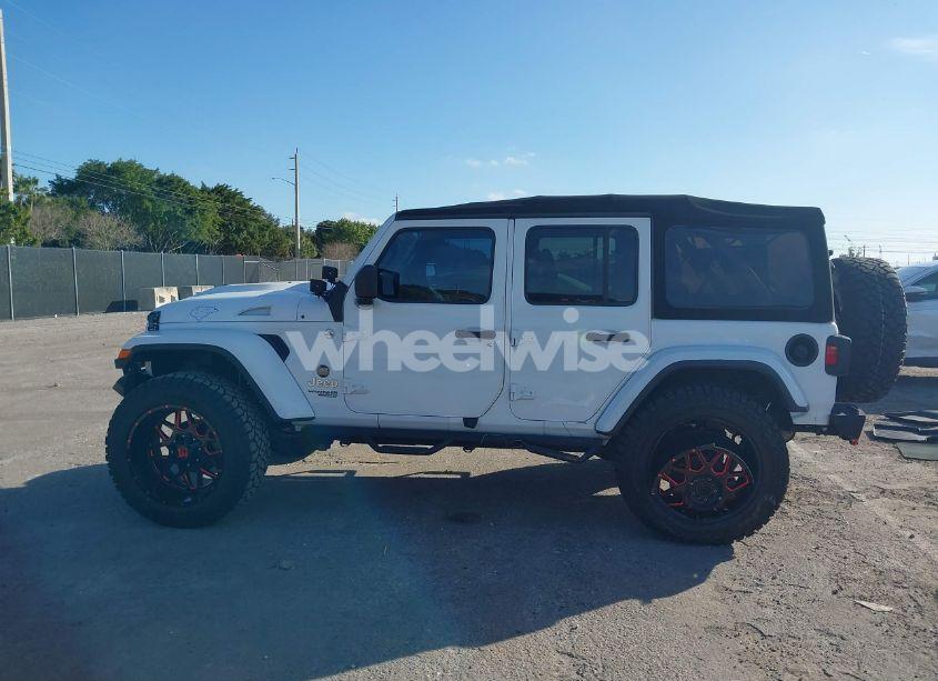 Photo 15 of 2018 Jeep Wrangler UNLIMITED SPORT S 4X4 (VIN 1C4HJXDGXJW155394)