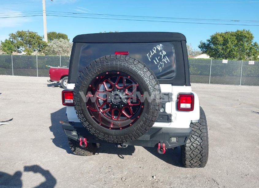 Photo 17 of 2018 Jeep Wrangler UNLIMITED SPORT S 4X4 (VIN 1C4HJXDGXJW155394)