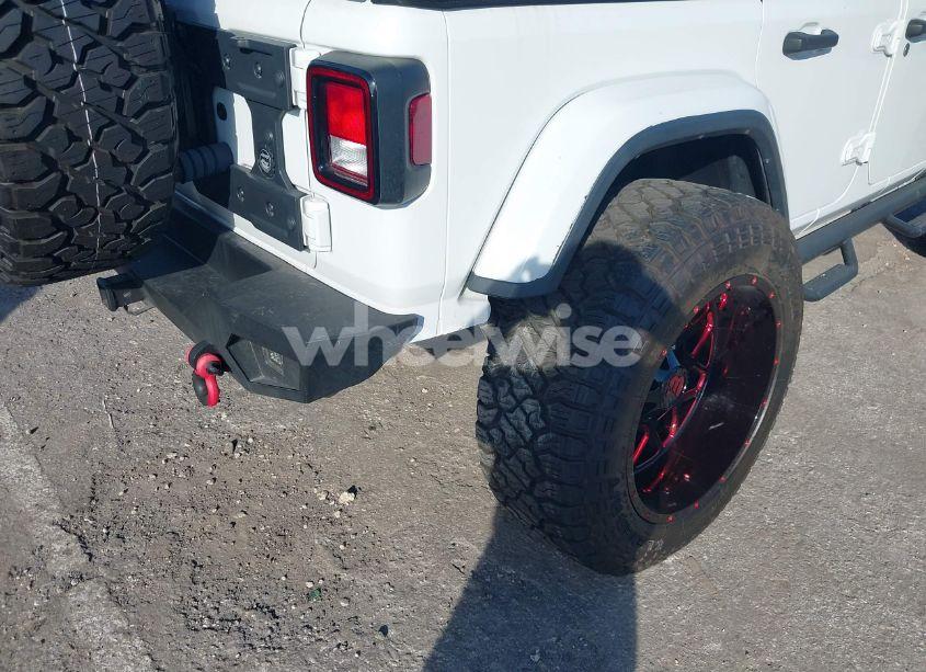Photo 19 of 2018 Jeep Wrangler UNLIMITED SPORT S 4X4 (VIN 1C4HJXDGXJW155394)