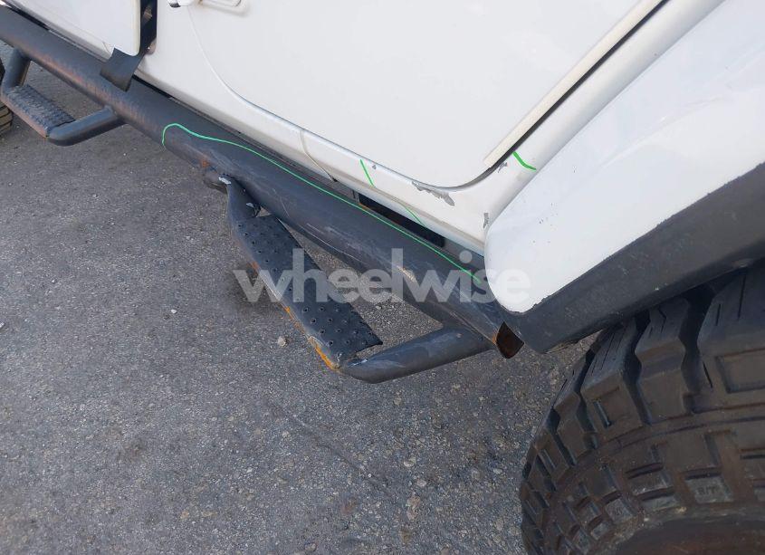 Photo 22 of 2018 Jeep Wrangler UNLIMITED SPORT S 4X4 (VIN 1C4HJXDGXJW155394)