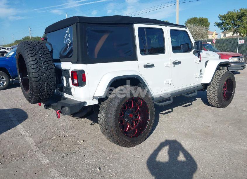 Photo 4 of 2018 Jeep Wrangler UNLIMITED SPORT S 4X4 (VIN 1C4HJXDGXJW155394)