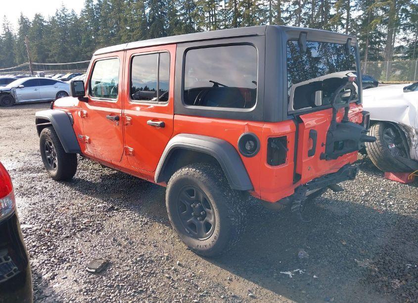 Photo 3 of 2018 Jeep Wrangler UNLIMITED SPORT 4X4 (VIN 1C4HJXDGXJW172339)