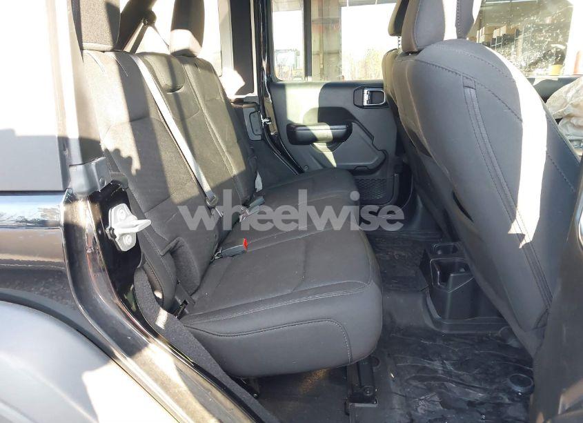 Photo 8 of 2018 Jeep Wrangler UNLIMITED SPORT S 4X4 (VIN 1C4HJXDGXJW317055)