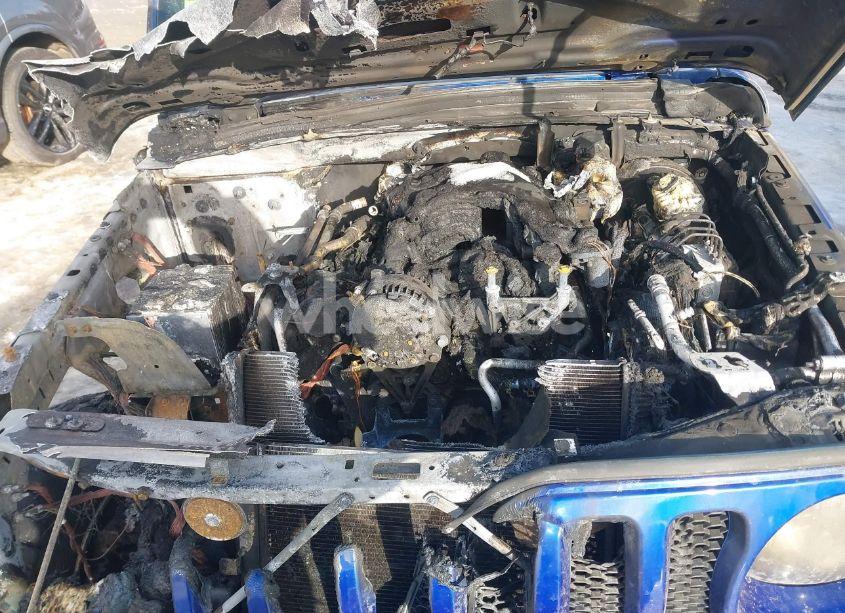 Photo 6 of 2019 Jeep Wrangler UNLIMITED SPORT S 4X4 (VIN 1C4HJXDGXKW652687)