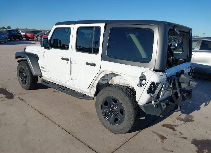 Photo 3 of 2019 Jeep Wrangler UNLIMITED SPORT 4X4 (VIN 1C4HJXDGXKW663785)