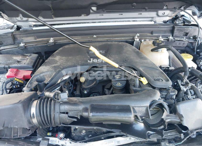 Photo 10 of 2020 Jeep Wrangler UNLIMITED SPORT S 4X4 (VIN 1C4HJXDGXLW325708)