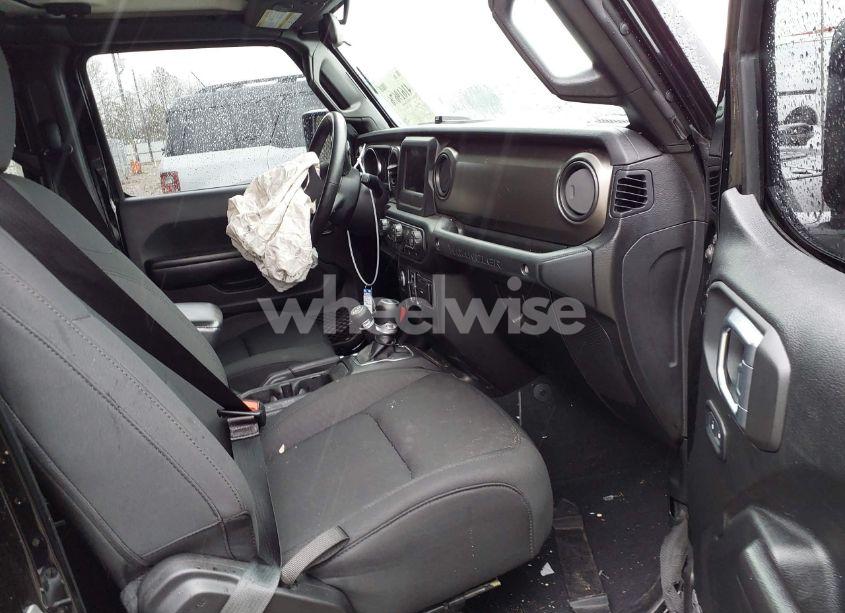 Photo 5 of 2021 Jeep Wrangler UNLIMITED WILLYS 4X4 (VIN 1C4HJXDGXMW530060)