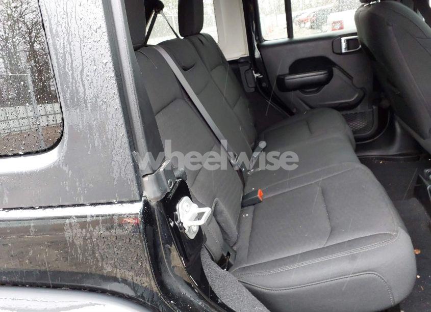 Photo 8 of 2021 Jeep Wrangler UNLIMITED WILLYS 4X4 (VIN 1C4HJXDGXMW530060)