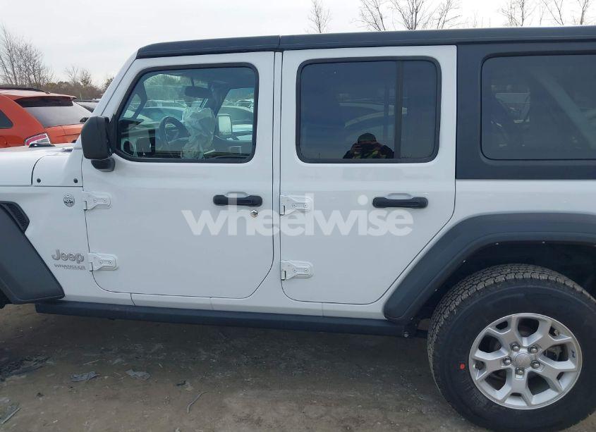 Photo 15 of 2021 Jeep Wrangler UNLIMITED ISLANDER 4X4 (VIN 1C4HJXDGXMW647167)