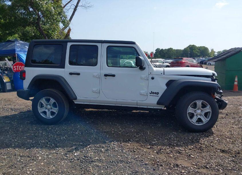 Photo 13 of 2022 Jeep Wrangler UNLIMITED SPORT S 4X4 (VIN 1C4HJXDGXNW122692)