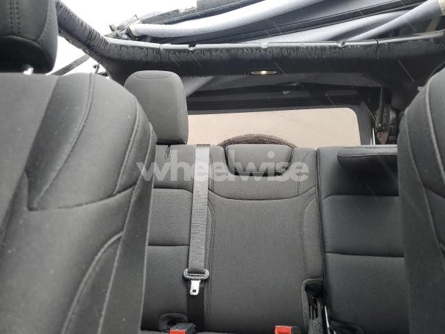Photo 4 of 2021 JEEP WRANGLER UNLIMITED SPORT (VIN 1C4HJXDM4MW582323)