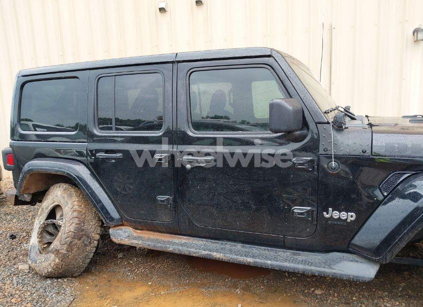 Photo 13 of 2020 Jeep Wrangler UNLIMITED SPORT S 4X4 (VIN 1C4HJXDM8LW320626)