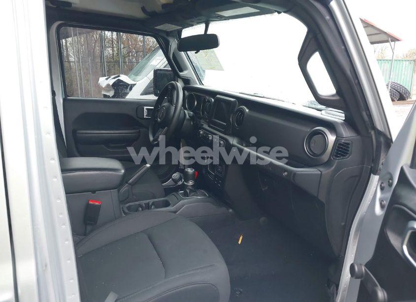 Photo 5 of 2022 Jeep Wrangler UNLIMITED WILLYS SPORT 4X4 (VIN 1C4HJXDM9NW272685)