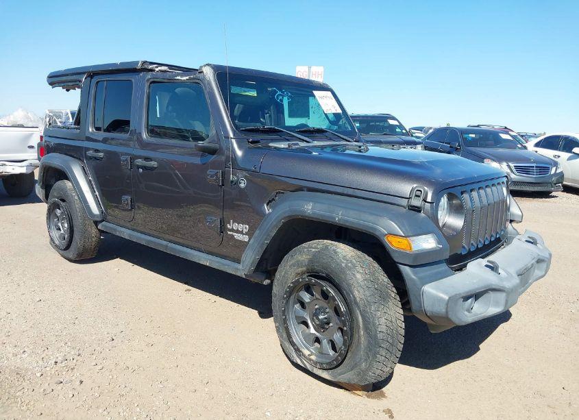 2018 Jeep Wrangler UNLIMITED SPORT 4X4 (VIN 1C4HJXDN0JW185745) main photo