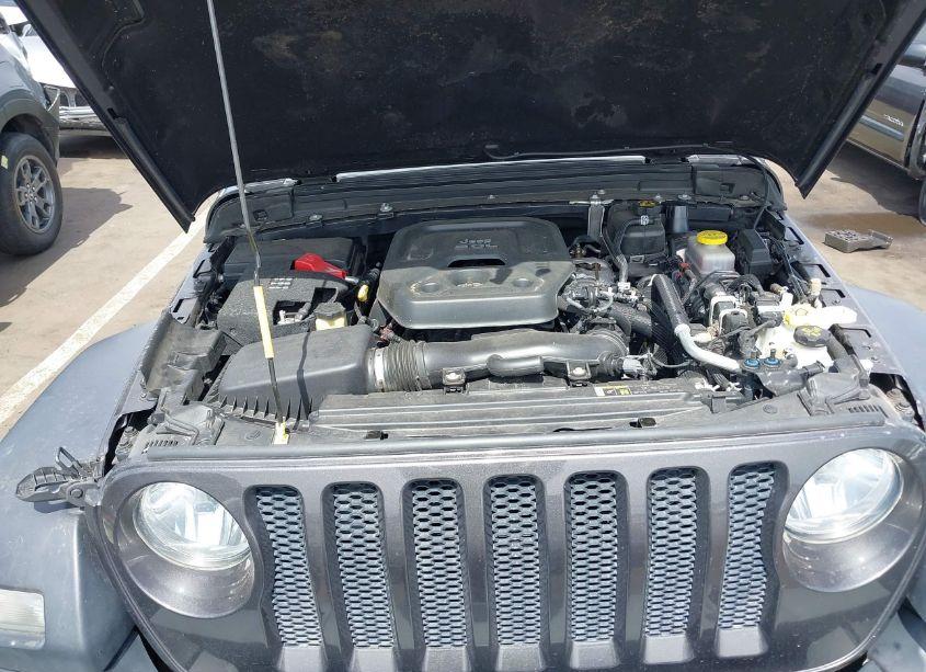 Photo 10 of 2018 Jeep Wrangler UNLIMITED SPORT 4X4 (VIN 1C4HJXDN0JW185745)