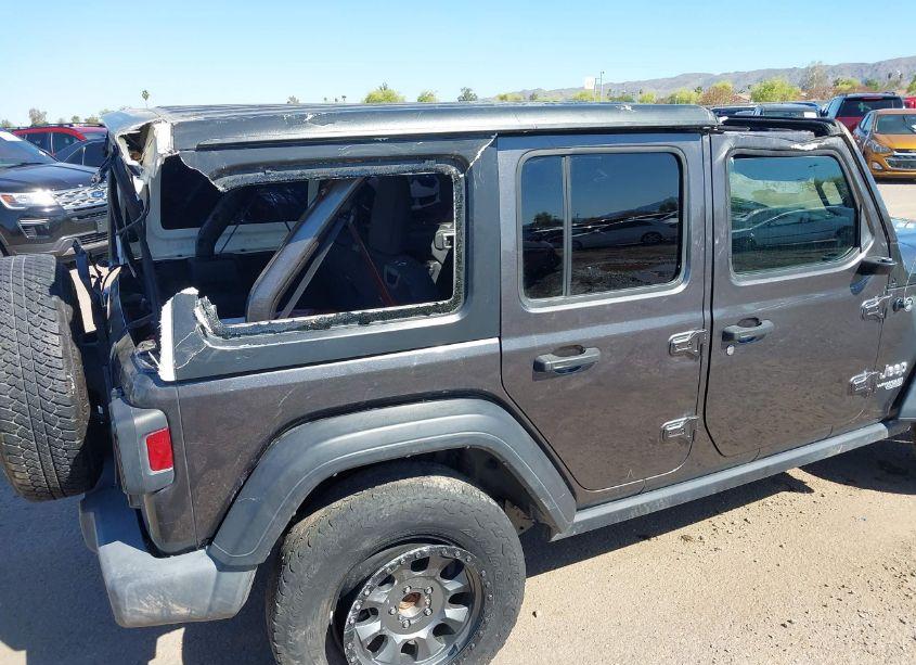 Photo 6 of 2018 Jeep Wrangler UNLIMITED SPORT 4X4 (VIN 1C4HJXDN0JW185745)