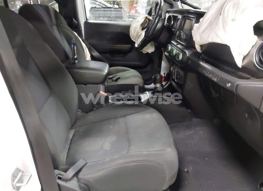 Photo 5 of 2019 Jeep Wrangler UNLIMITED SPORT S 4X4 (VIN 1C4HJXDN0KW624511)