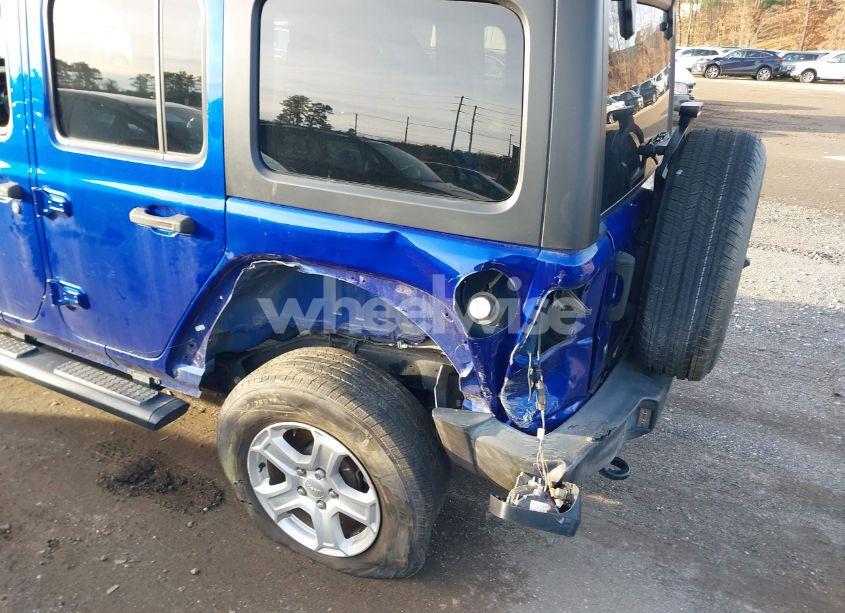 Photo 6 of 2020 Jeep Wrangler UNLIMITED SPORT S 4X4 (VIN 1C4HJXDN0LW140324)