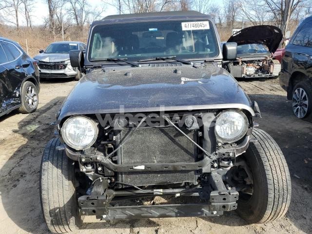 Photo 7 of 2021 JEEP WRANGLER UNLIMITED SPORT (VIN 1C4HJXDN0MW568542)