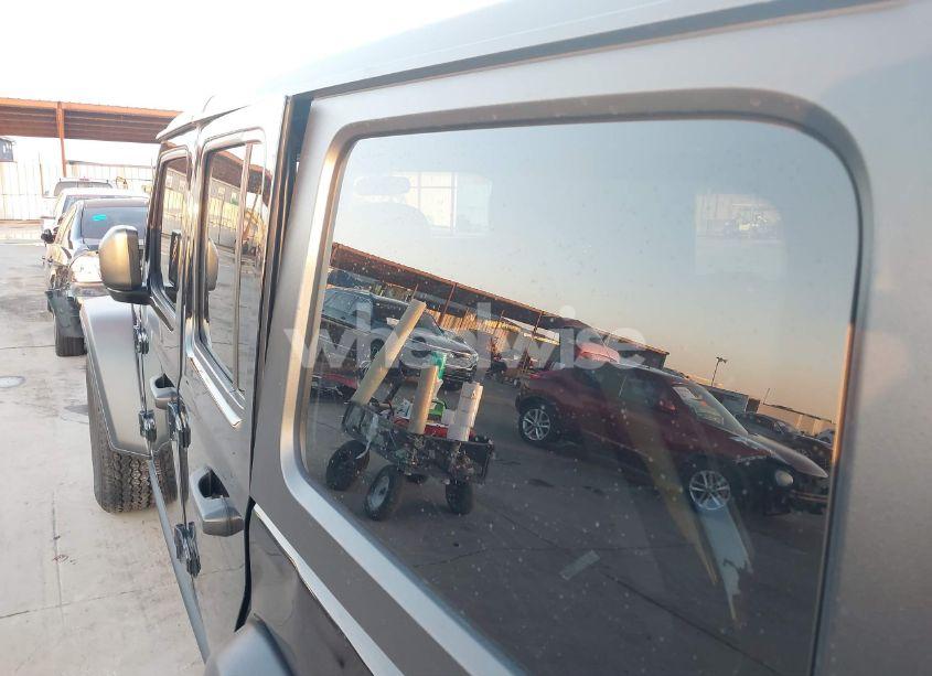 Photo 17 of 2021 Jeep Wrangler UNLIMITED SPORT ALTITUDE 4X4 (VIN 1C4HJXDN0MW817146)