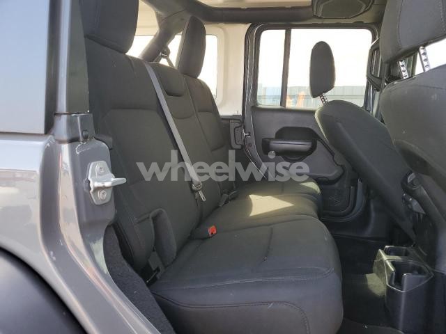 Photo 2 of 2019 JEEP WRANGLER UNLIMITED SPORT (VIN 1C4HJXDN1KW689612)