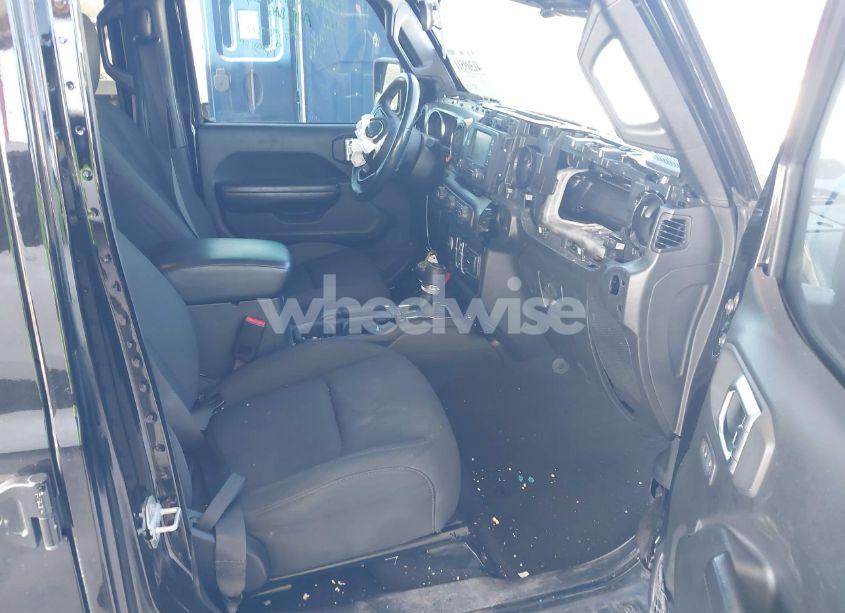 Photo 5 of 2020 Jeep Wrangler UNLIMITED SPORT S 4X4 (VIN 1C4HJXDN1LW129333)