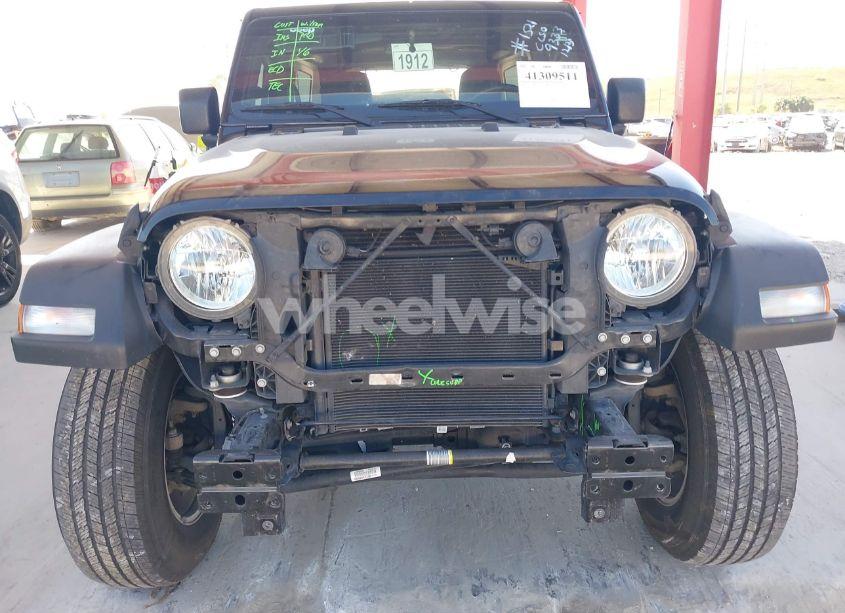 Photo 6 of 2020 Jeep Wrangler UNLIMITED SPORT S 4X4 (VIN 1C4HJXDN1LW129333)